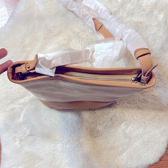 Oslo canvas bucket bag with soft leather trim - Picture 3 of 6